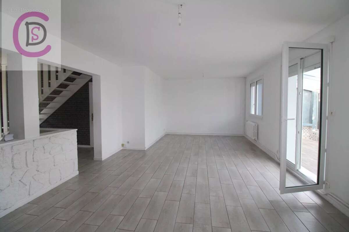 Maison à EQUEURDREVILLE-HAINNEVILLE