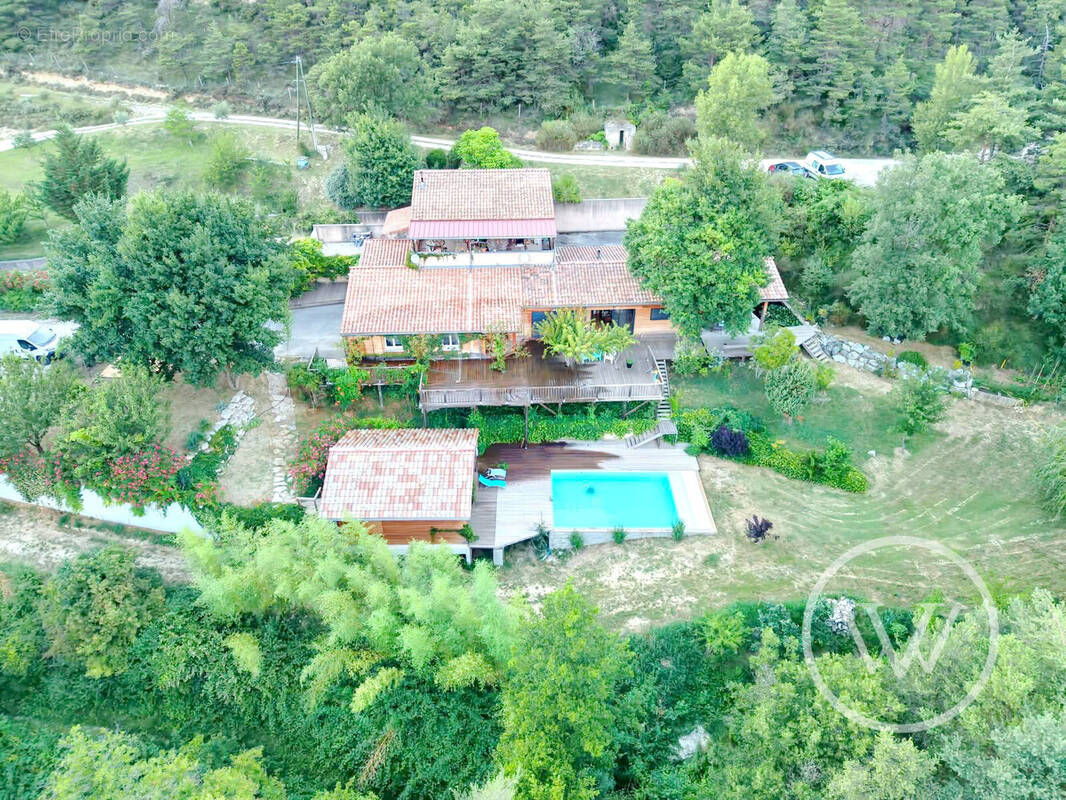 Maison à LA BAUME-CORNILLANE