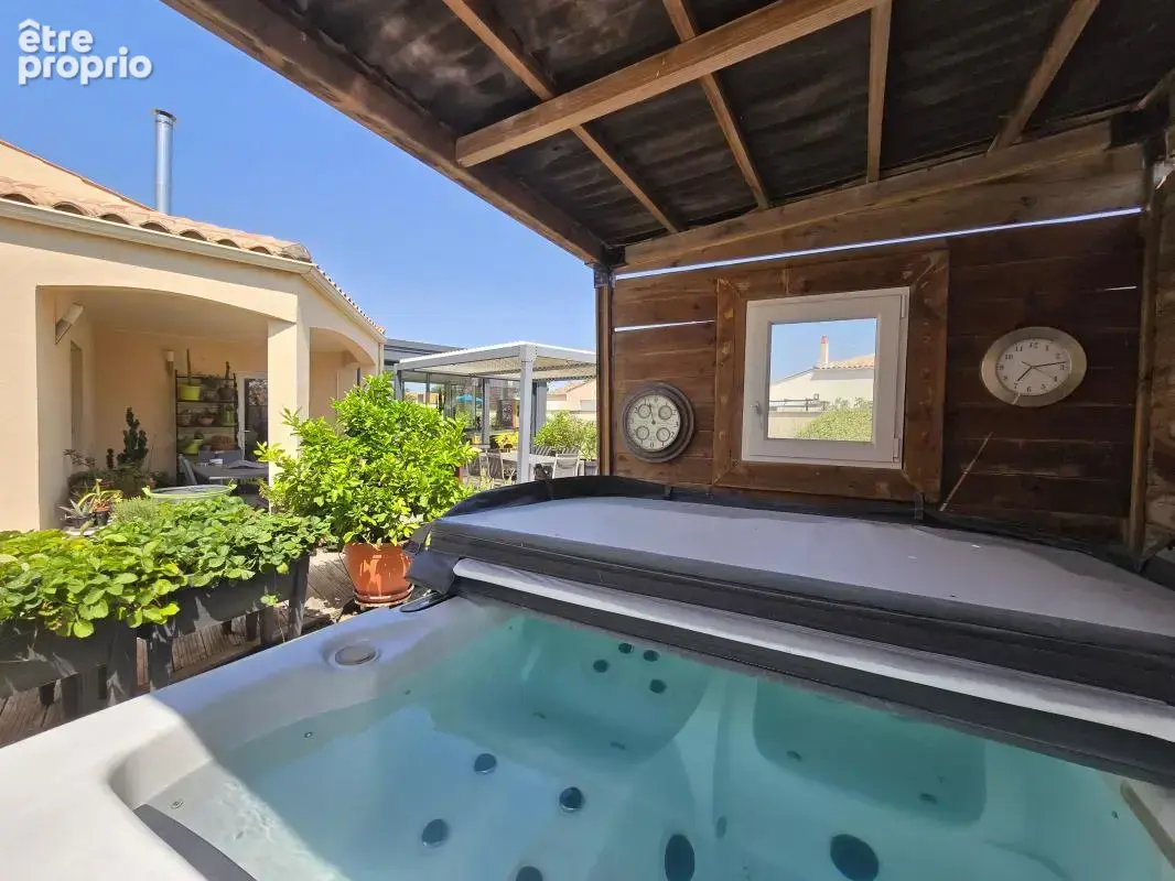 Maison À Vendre T5 piscine, jacuzzi, dépendance, garage - photo 11