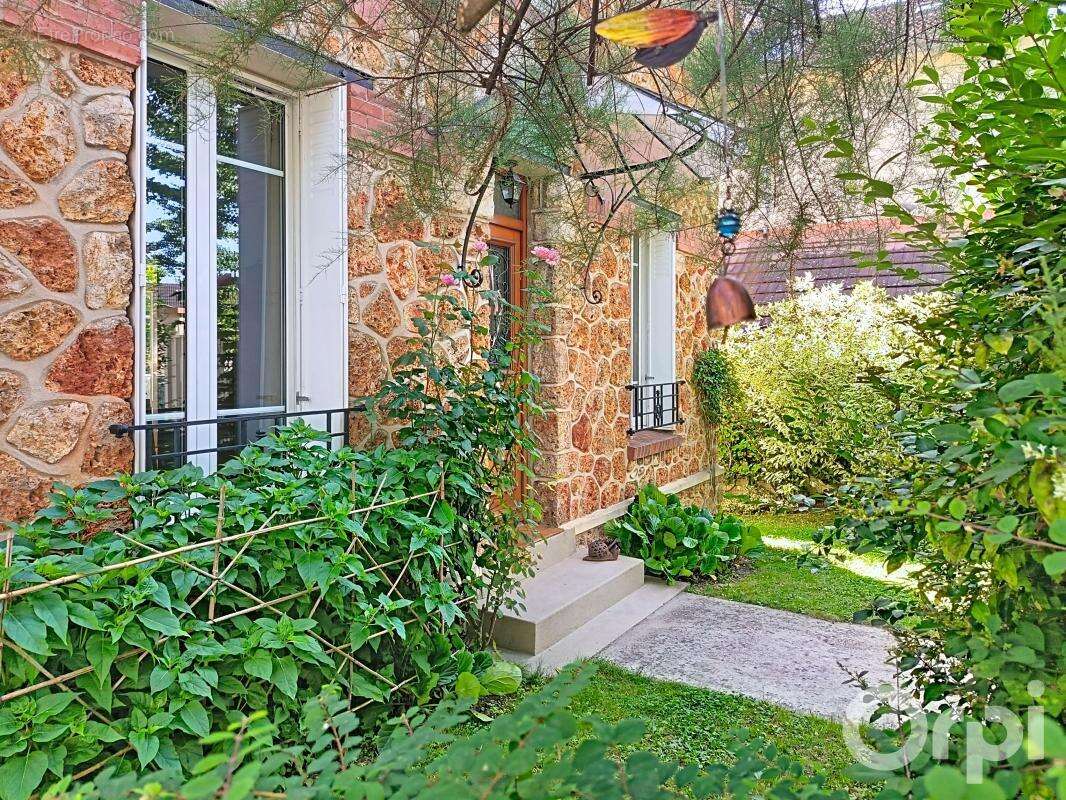 MAISON à vendre de 5 pièces 108m2 à Longjumeau - photo 20