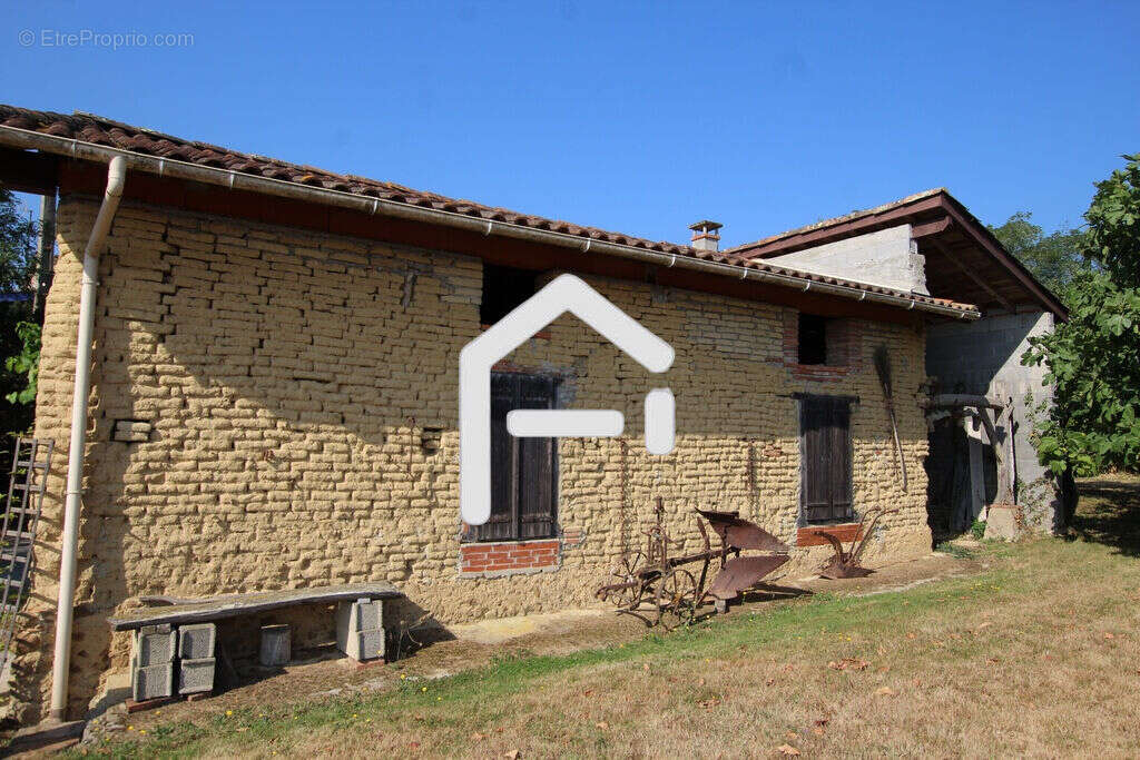 Maison 214 m² à Pamiers  - photo 4