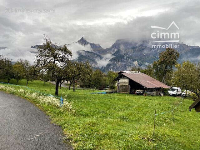 Terrain 630 m² à Sallanches  - photo 3