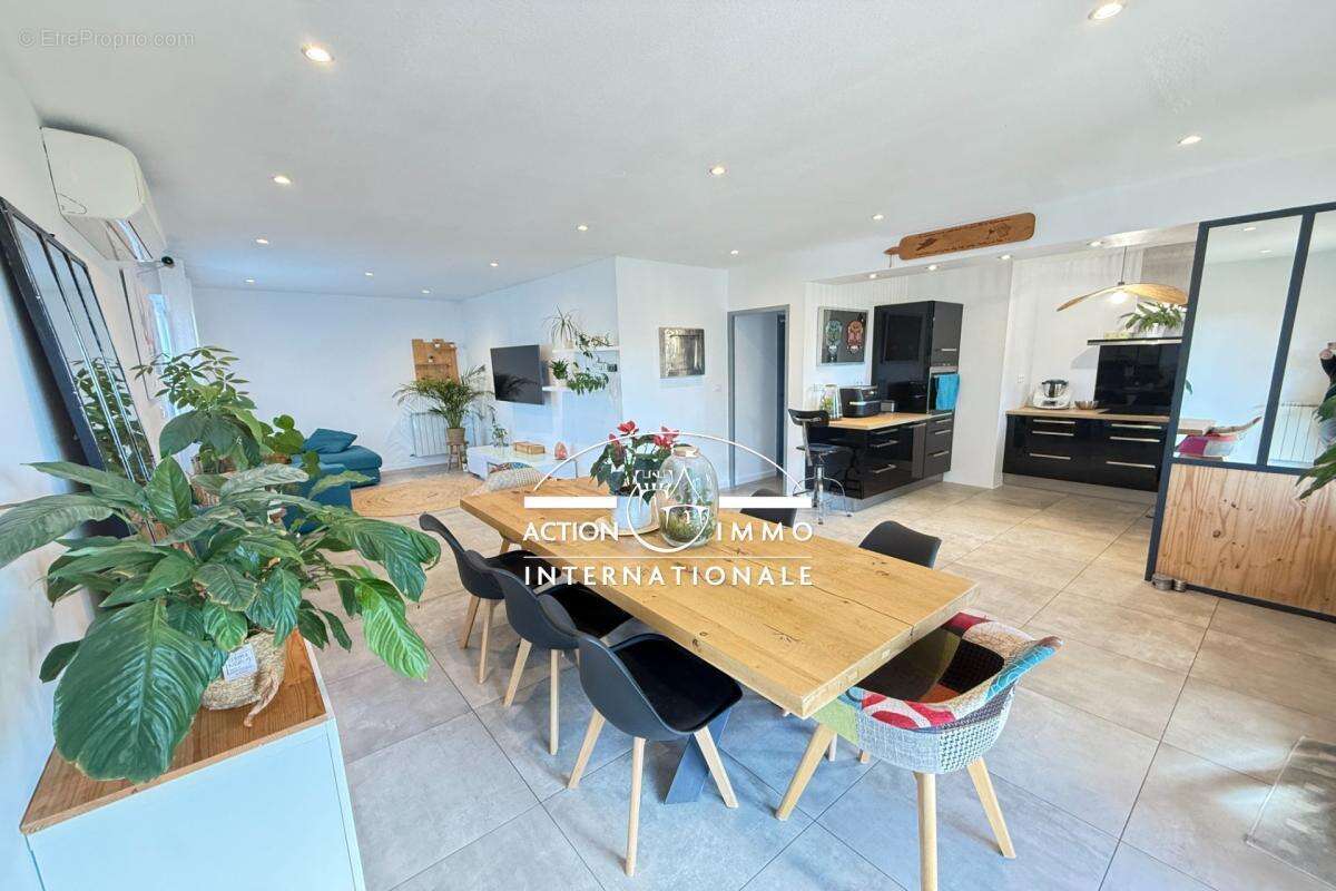 Maison à SAINT-MARTIN-DE-CRAU