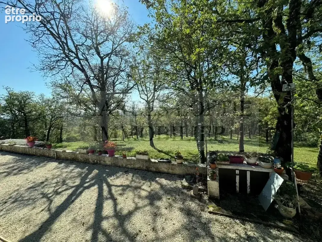 Maison de plain-pied sur 1 ha de terrain - photo 2