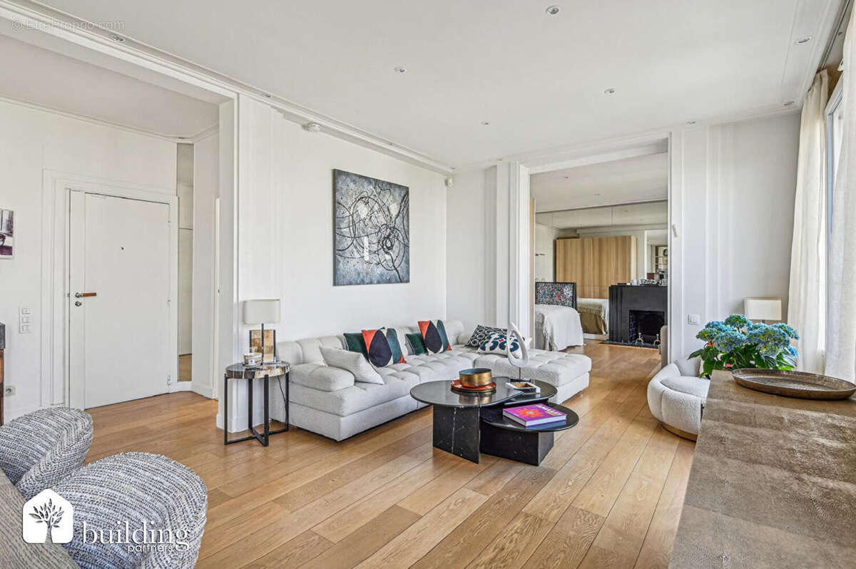 Neuilly-sur-Seine Château - Appartement coup de coeur 4 pièces de 115,75 m² avec terrasses - photo 3