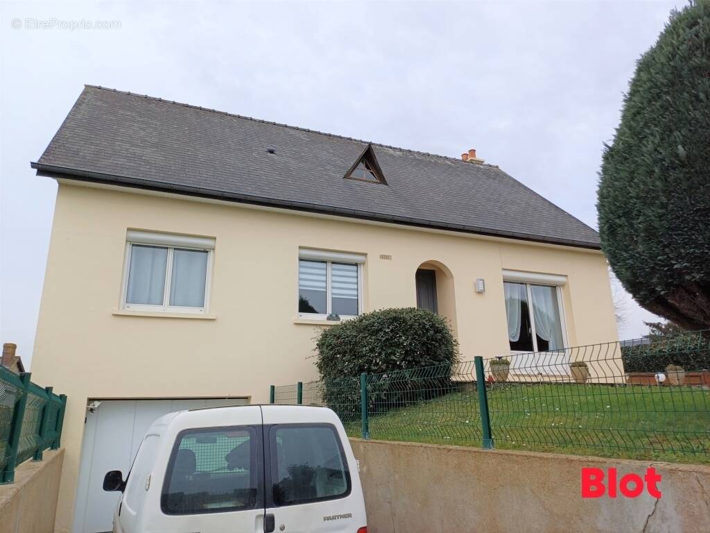 Maison à LOUVIGNE-DE-BAIS