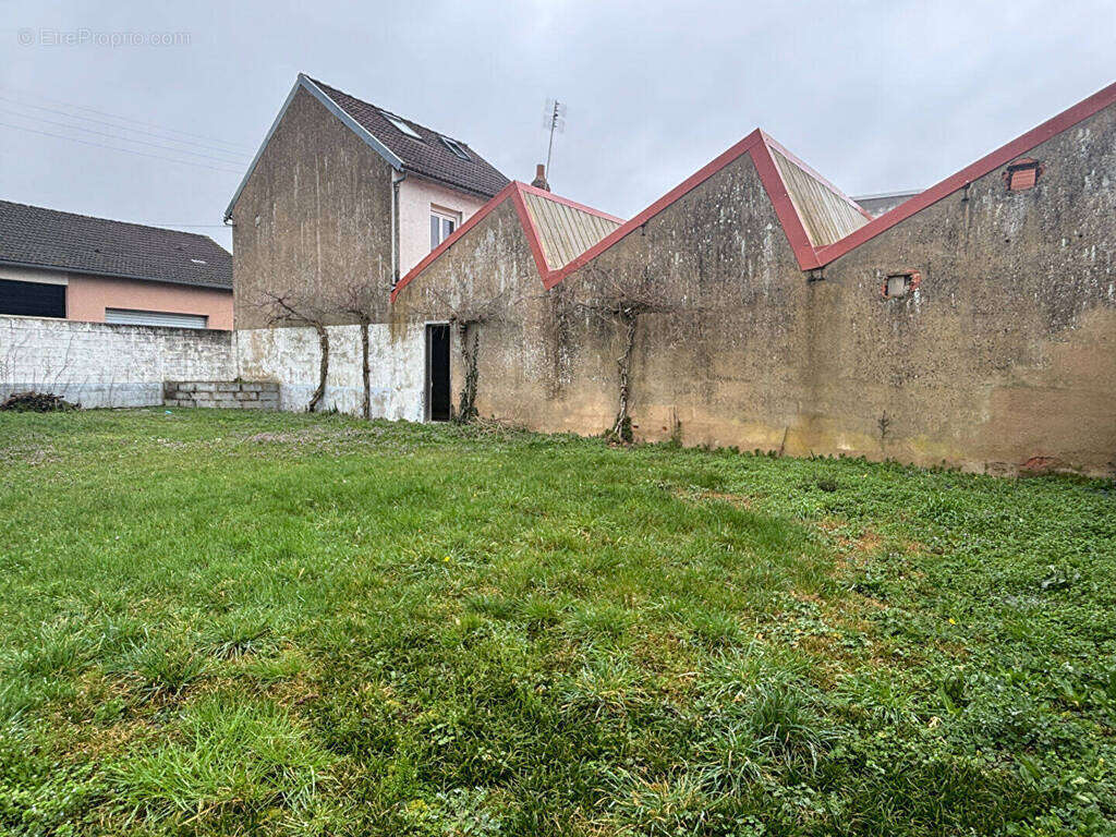 Terrain à CHATEAUROUX