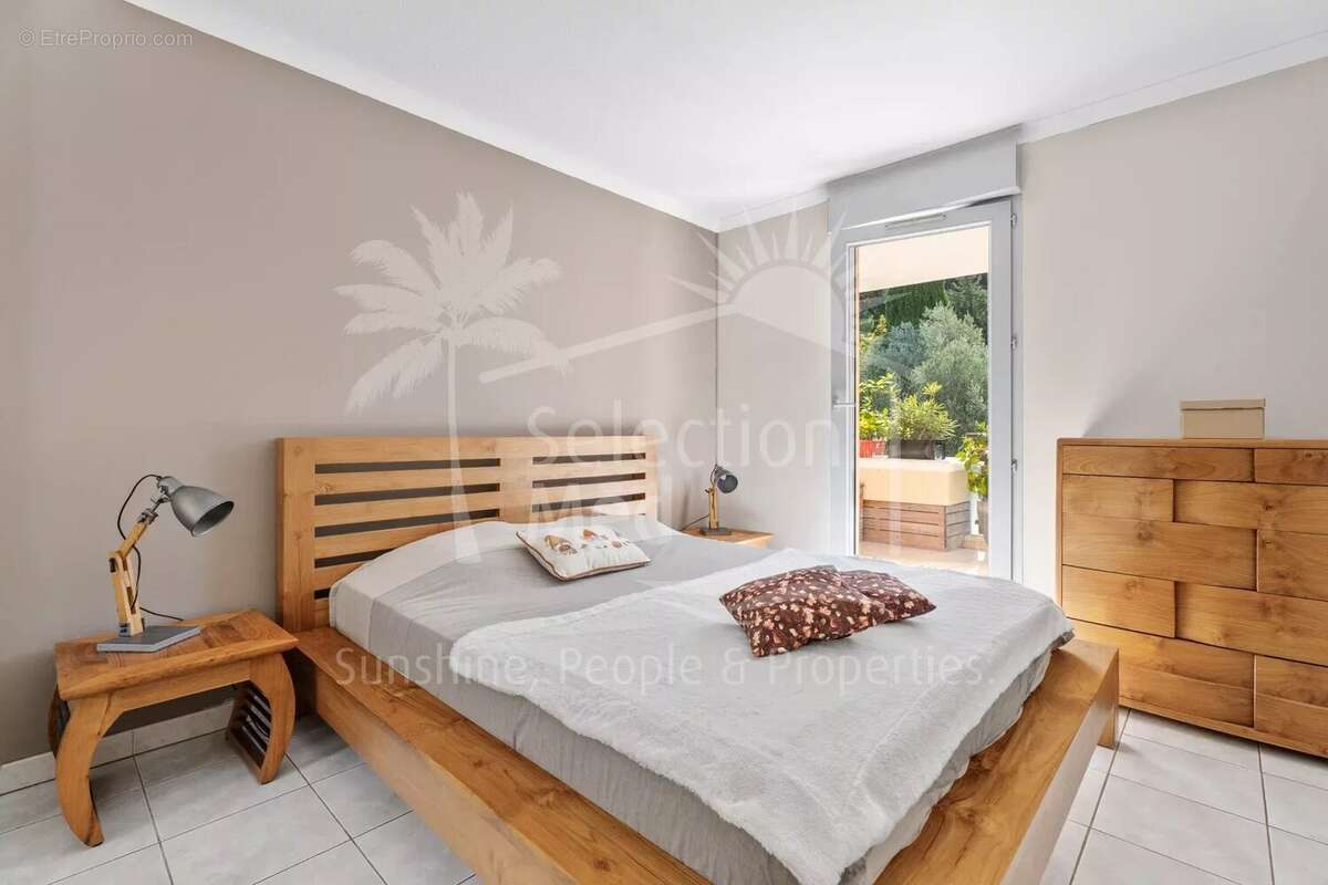 Appartement à MOUGINS