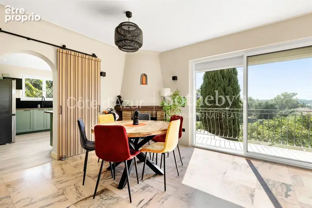 Mougins, appartement duplex rénové avec jardin privatif et garage - photo 6