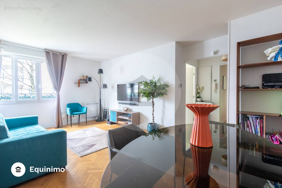 Appartement à MONTROUGE