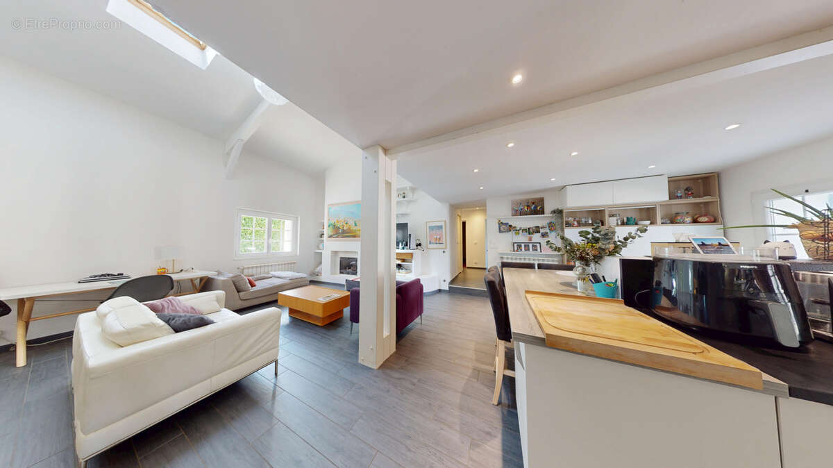 A vendre à Fontenilles Maison de Caractére de 120.74m2 avec terrain de 504m2 - photo 3