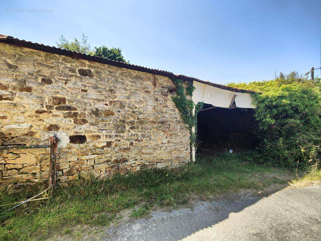 Maison en pierre avec dépendances sur 1 729 m2 de terrain - photo 12