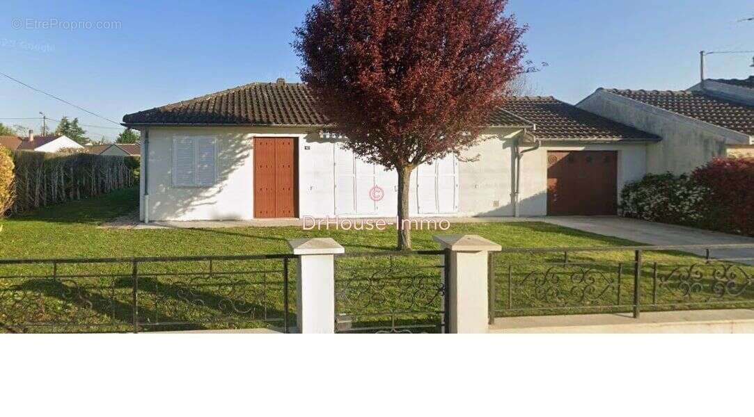 Maison à SAINT-ANDRE-LES-VERGERS