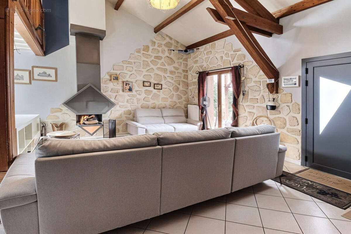 Maison à MIONS