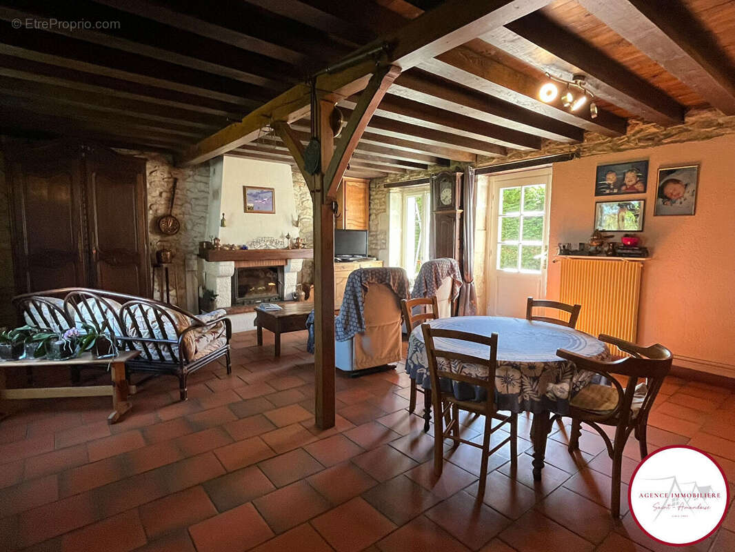Maison à INEUIL
