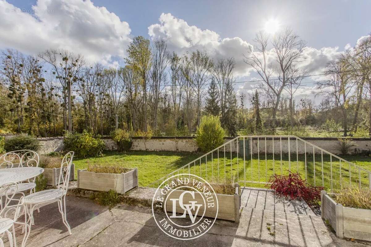 Maison à MORET-SUR-LOING