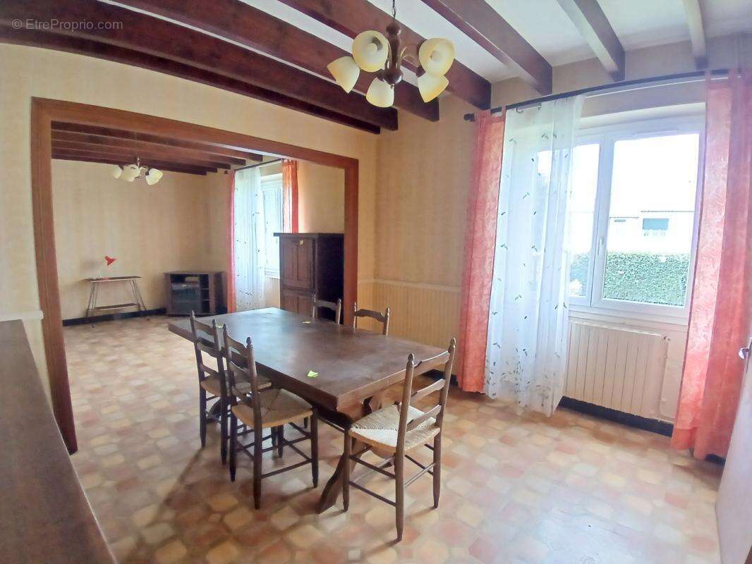 Maison à ROUMAZIERES-LOUBERT