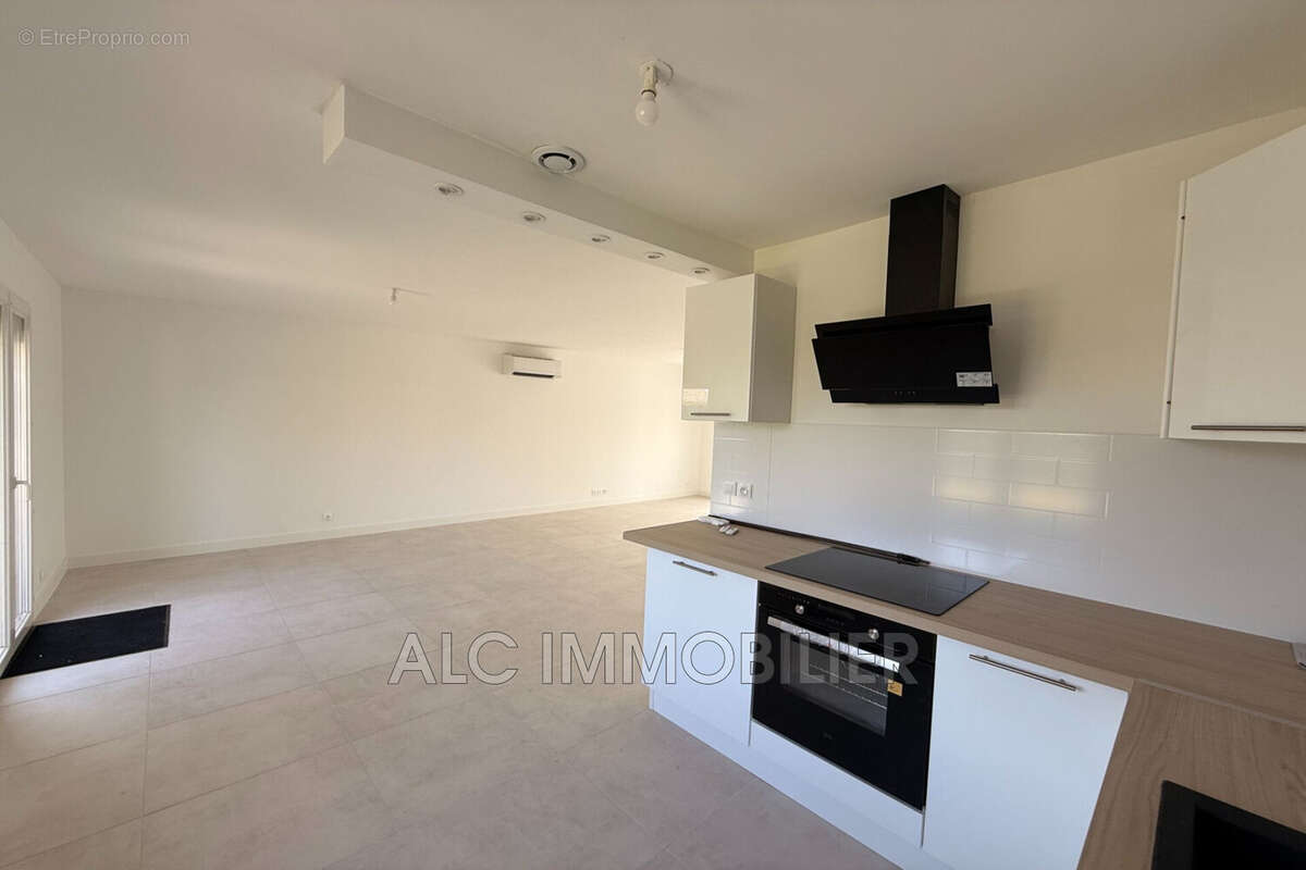 Maison à CHAMPFLEUR