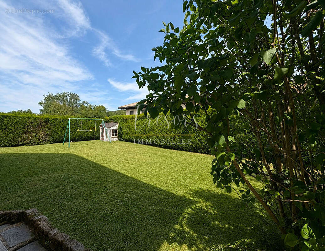 Maison de charme rénovée avec piscine et panorama d'exception - Quintal - photo 13