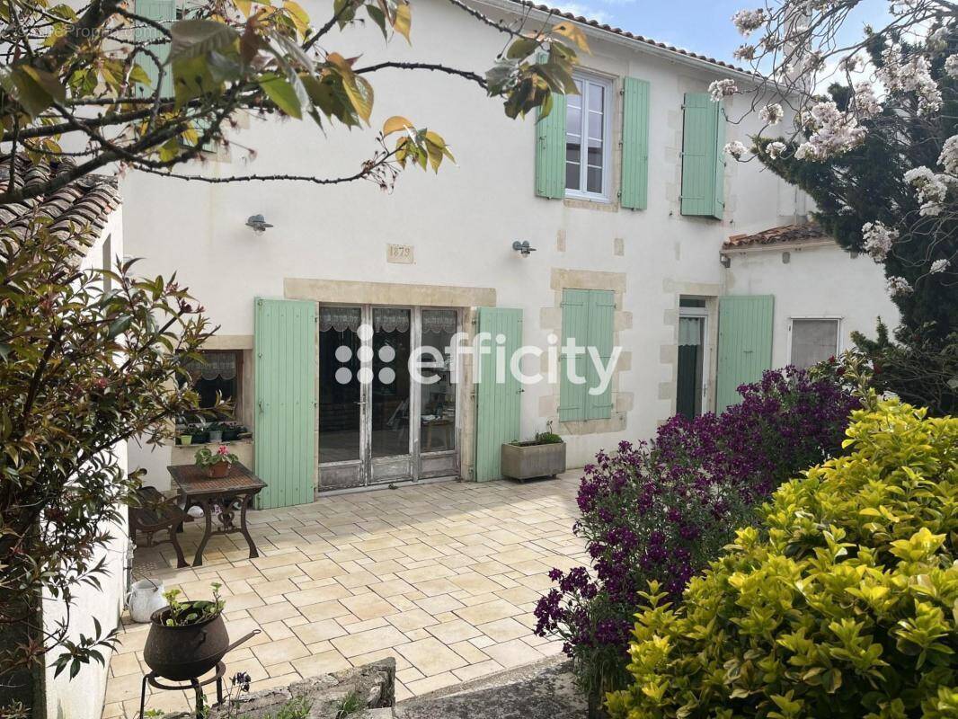 Maison à LE BOIS-PLAGE-EN-RE