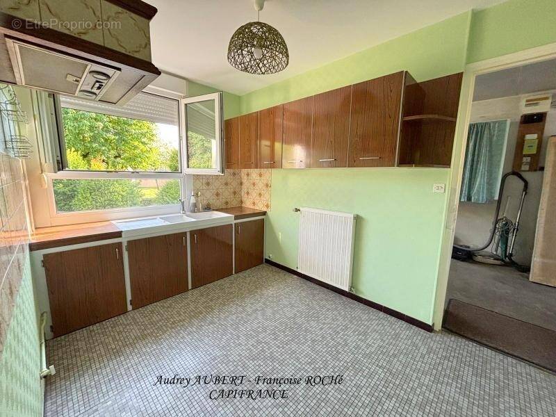 Maison à SAINT-JEAN-D&#039;ANGELY