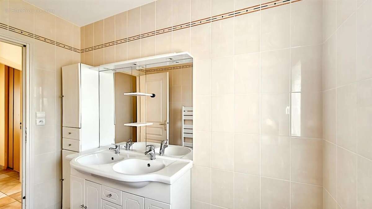 Maison à SAINT-MICHEL-EN-L'HERM