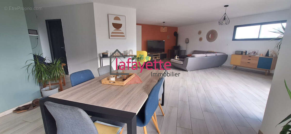 Maison à THIERGEVILLE