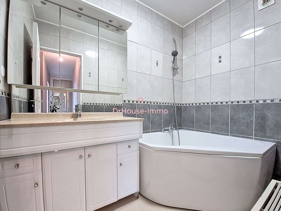 Appartement à ELANCOURT