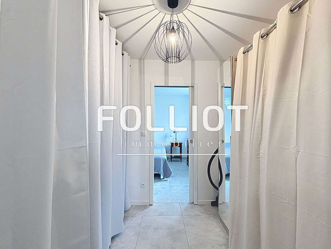 Maison à MONTMARTIN-SUR-MER