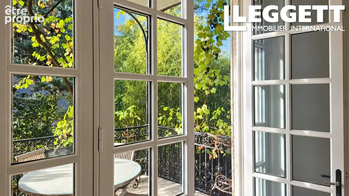Élégante Maison de Maître en Meulière à Versailles. 7 Ch, Jardin Arboré, Calme, Charme d’Époque, Paris à 14km - photo 10