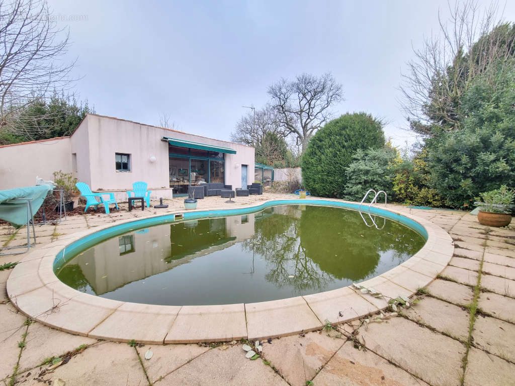 Maison à LE GIROUARD