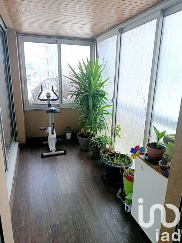 Photo 6 - Appartement à SURESNES