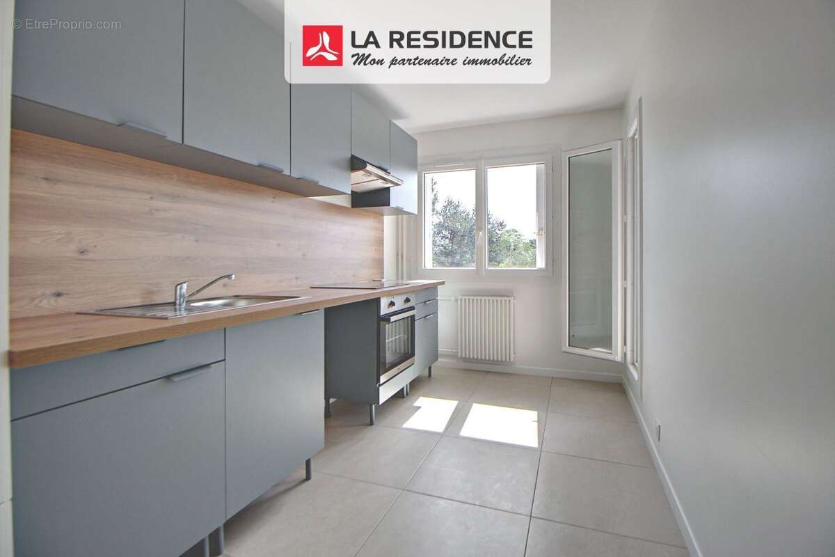 Appartement à VERNEUIL-SUR-SEINE