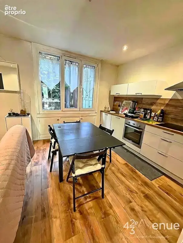Appartement 2 pièces 48 m² à vendre à Saint-Etienne (42000) - photo 2
