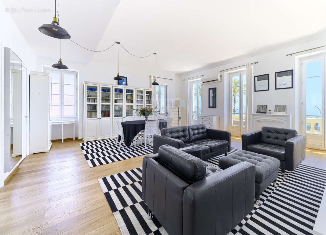 Appartement à CAGNES-SUR-MER