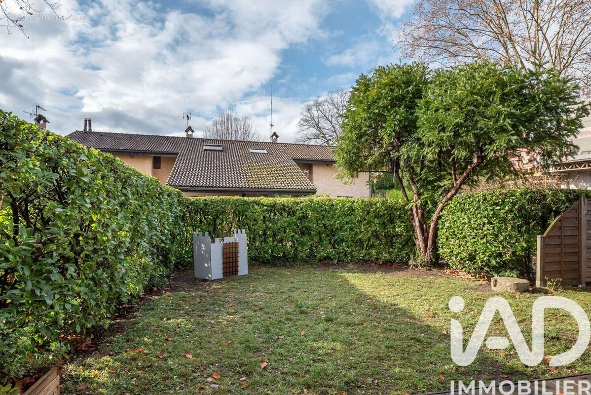 Photo 6 - Maison à LA TRONCHE