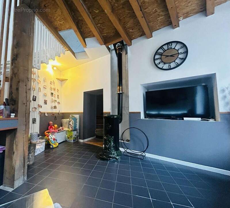 Maison à PANISSIERES