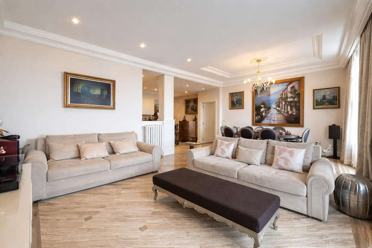 Appartement à MENTON