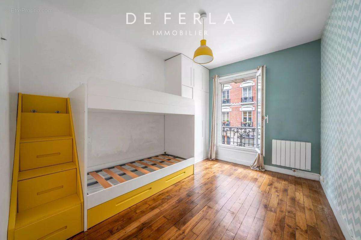 Appartement à PARIS-15E