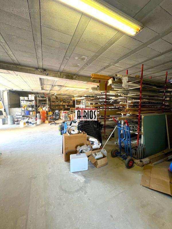 Commerce à LA FARLEDE