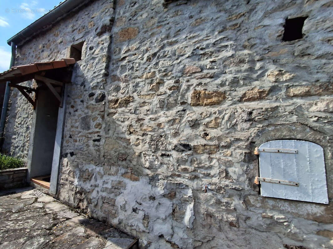 Maison à DIO-ET-VALQUIERES