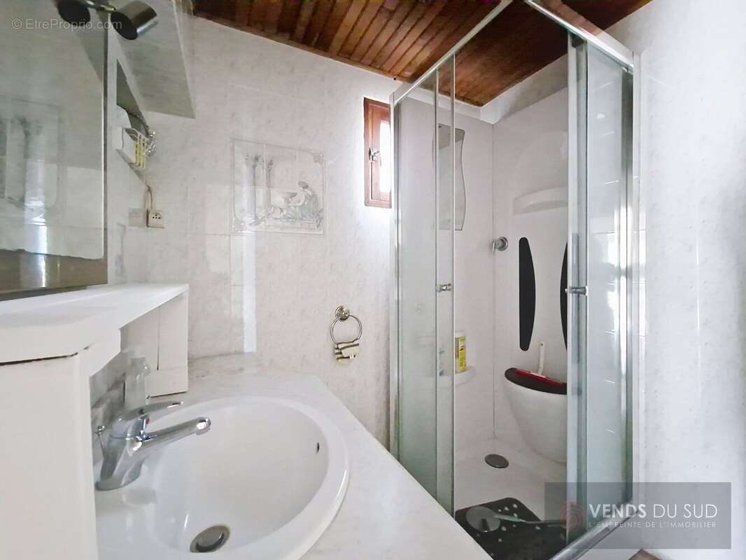 Maison à CASTANET-LE-HAUT