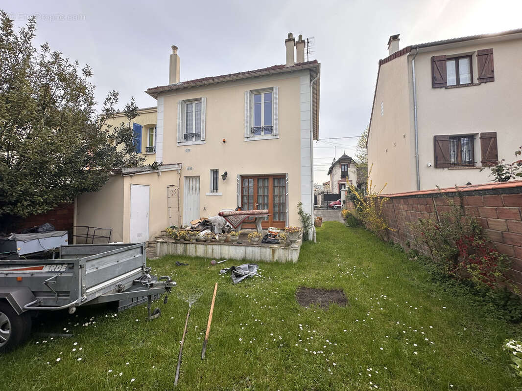 Maison à PIERREFITTE-SUR-SEINE