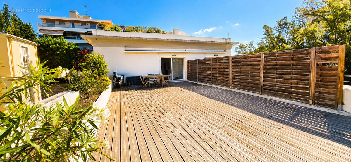 NIce ouest Bas Fabron TOIT TERRASSE 3 Pièces avec  exceptionnelle terrasse de près de 80 m2   À 5 minutes à pi - photo 9