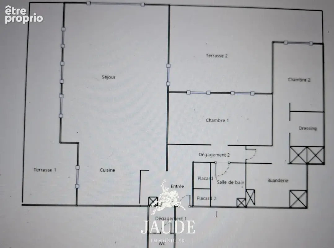 A VENDRE Appartement T3 rénové de 128 m2 avec deux terrasses, vue sur le Puy de Dôme, garage et parking - photo 12