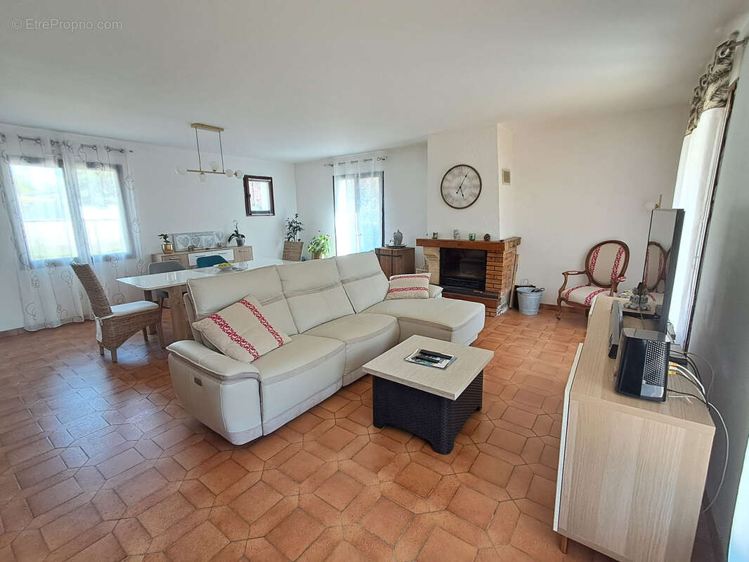 JAUNAY-MARIGNY Maison P5 - Terrain de 1853m2 - photo 6