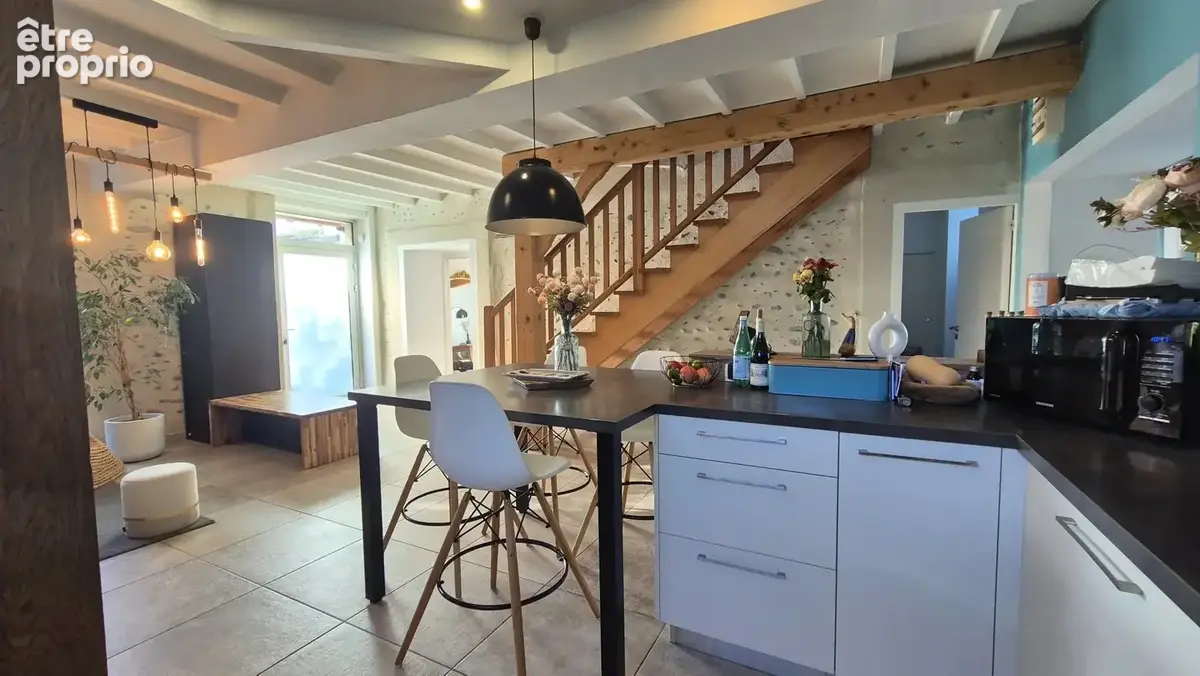 EXCLUSIVITÉ, BORDES, A VENDRE, Maison 6 chambres de 233,25 m² sur une parcelle de 939 m² - photo 7