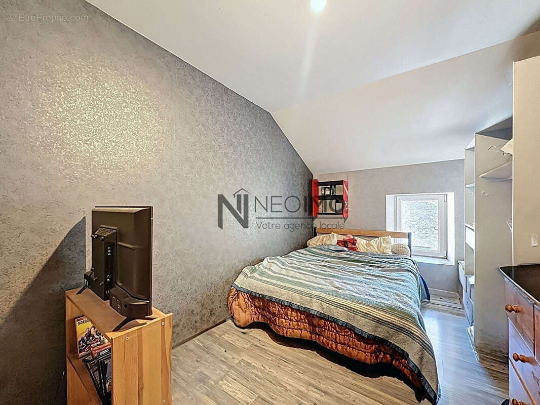 Maison à SOULOSSE-SOUS-SAINT-ELOPHE