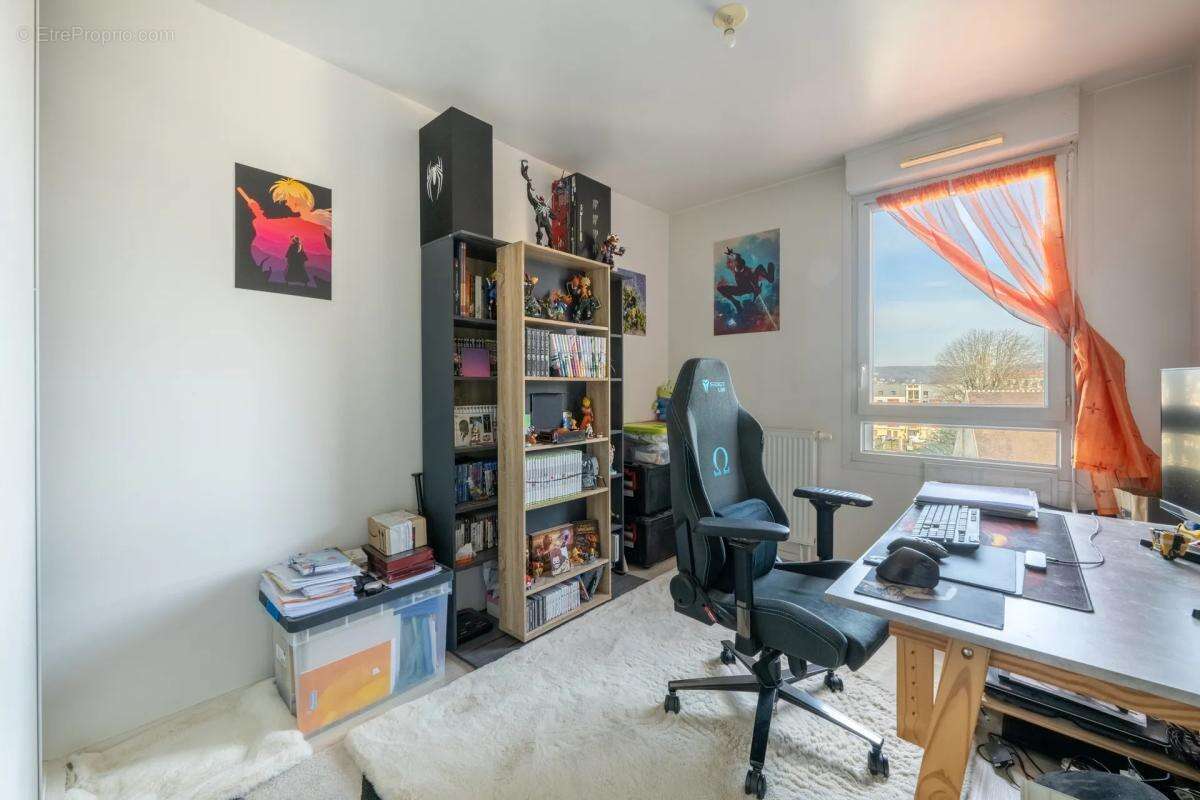 Appartement à MANTES-LA-JOLIE