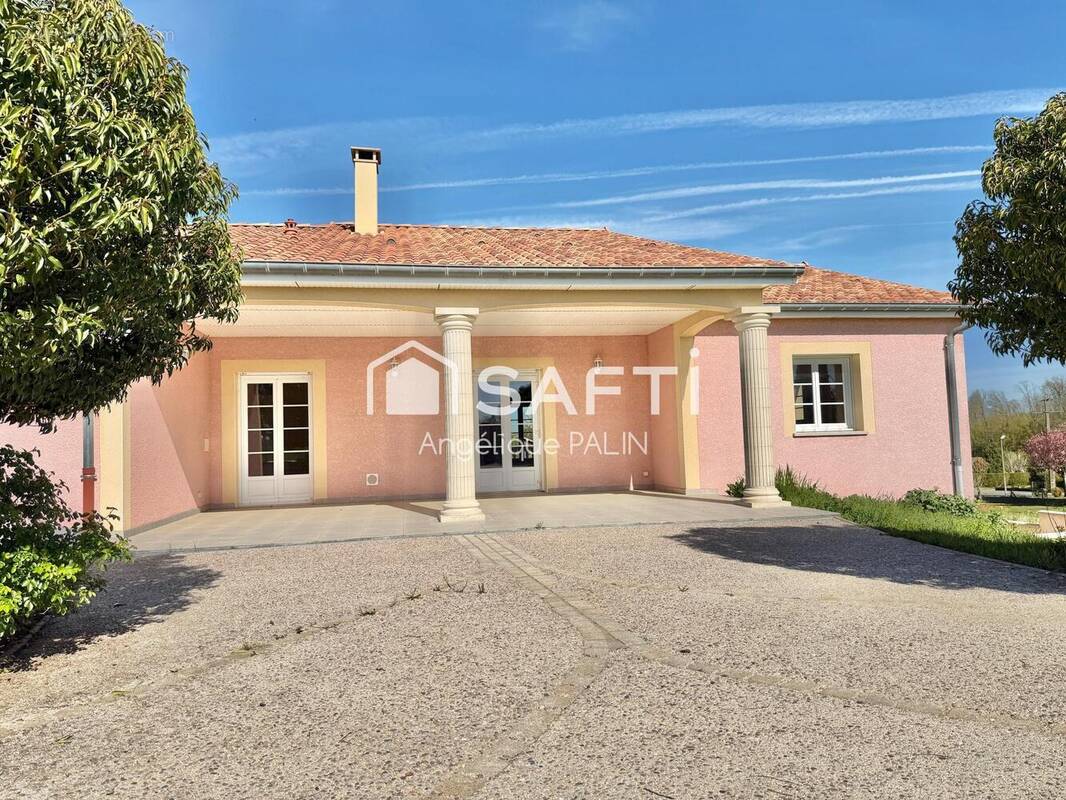 Photo 1 - Maison à GIVRY-EN-ARGONNE